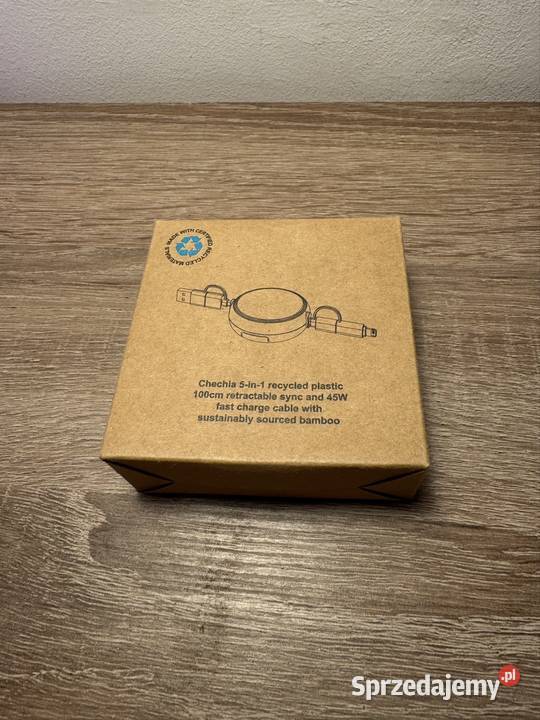 pudełko z uniwersalnym kablem do ładowania Katowice