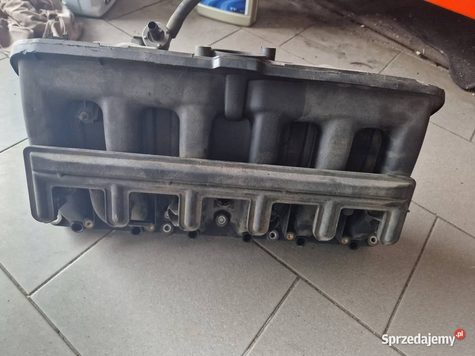Kolektor ssący BMW E60 520i 525i 530i Osłonki sprzedam