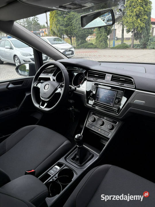 Volkswagen Touran Rezerwacja II 20102015 nieuszkodzony Tarnowskie Góry