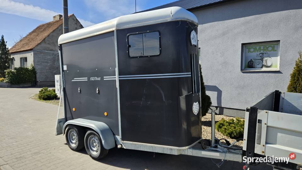 Przyczepa do przewozu koni Fautras 1300 Gruntowice