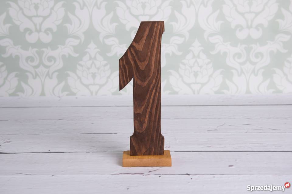 Drewniane cyferki cyfra 1 jedynka foto rekwizyt Milicz