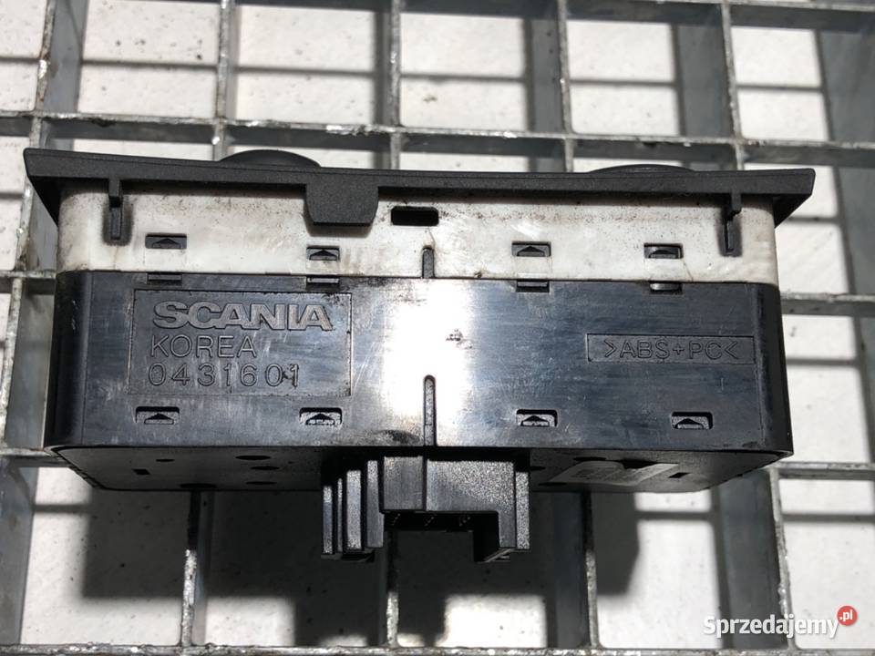 WŁĄCZNIK ŚWIATEŁ SCANIA PGRT series 1540672 Części samochodowe