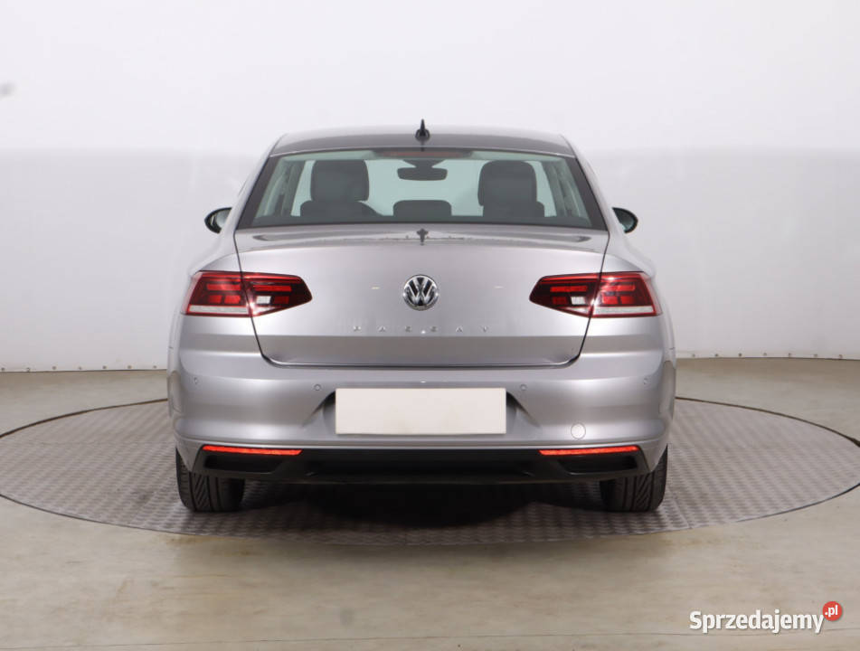 VW Passat 20 TDI Sedan / Limuzyna