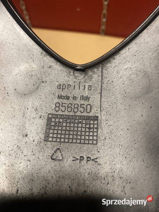 Aprilia Dorsoduro 750 przedni blotnik nadkole Poznań