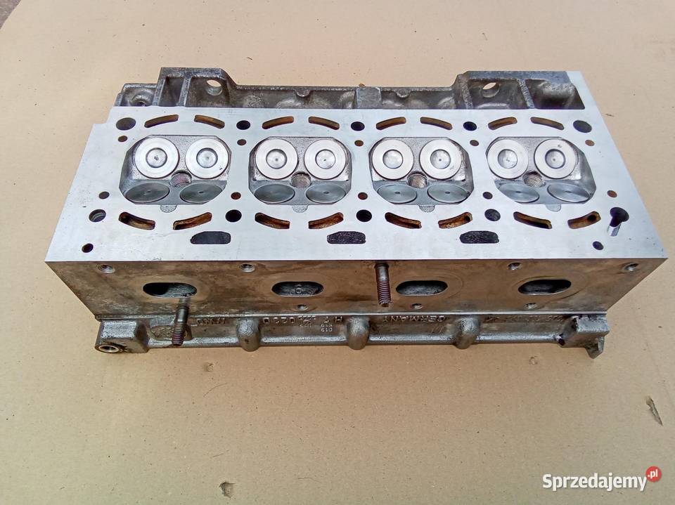 Głowica silnika skoda VW golf seat 14 16V Głowno