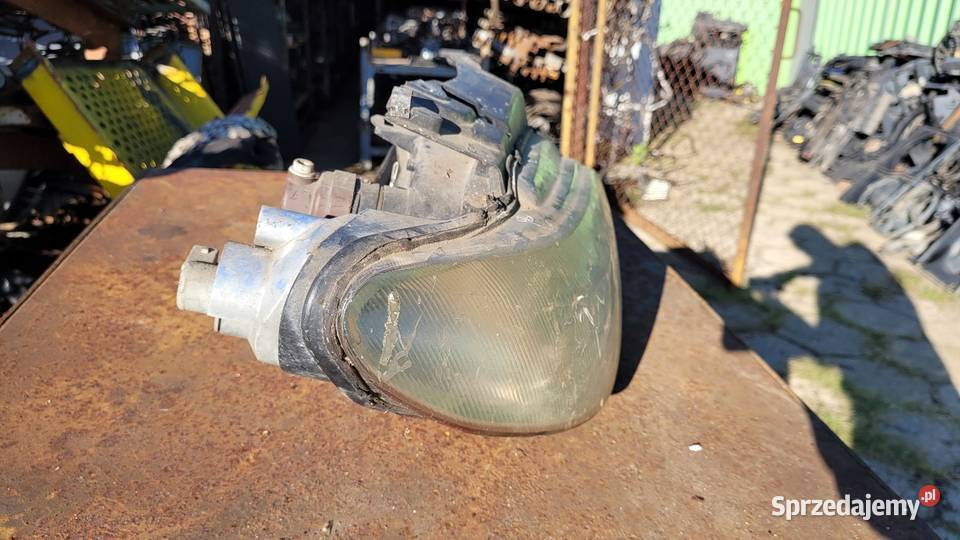 Lampa przód prawa Citeoen Xsara Prawe Oświetlenie Łagów