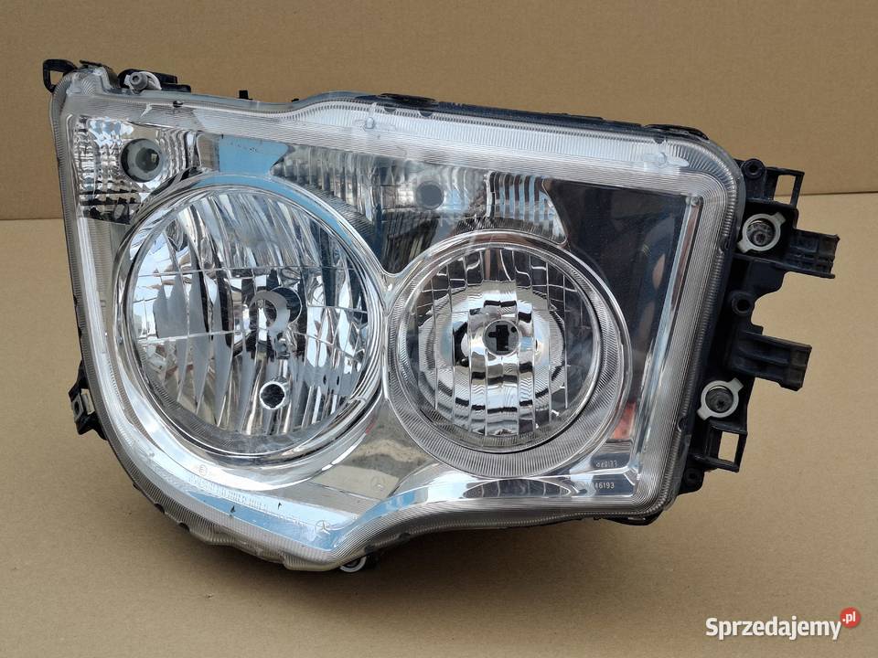 MERCEDES ACTROS ANTOS REFLEKTOR PRAWY LAMPA ciężarowe Lampy tylne Bieleń