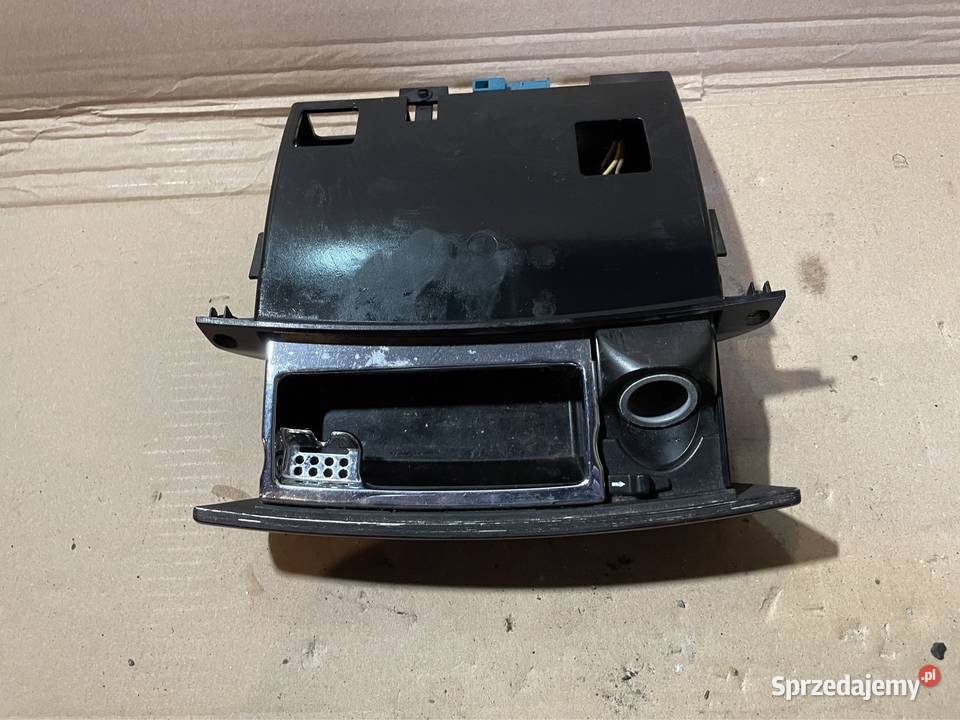 Popielniczka schowek A2206800252 mercedes s w220 deski rozdzielcze, konsole