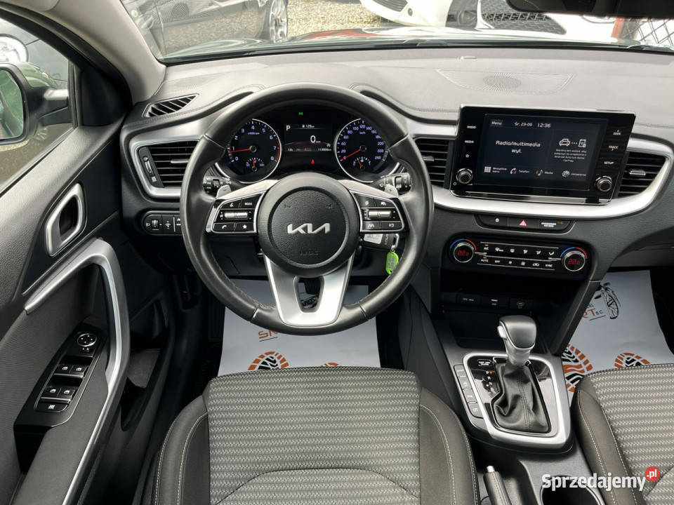 Kia Ceed AutomatManetki CarPlay KameraSalon FV23 kurtyny powietrzne Motoryzacja Rydułtowy