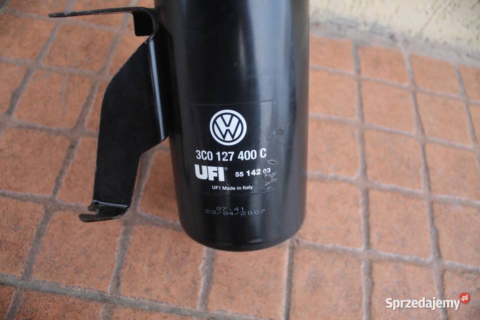 POKRYWA ZAWORÓW VW PASSAT B6 20 TDI 03G103469L