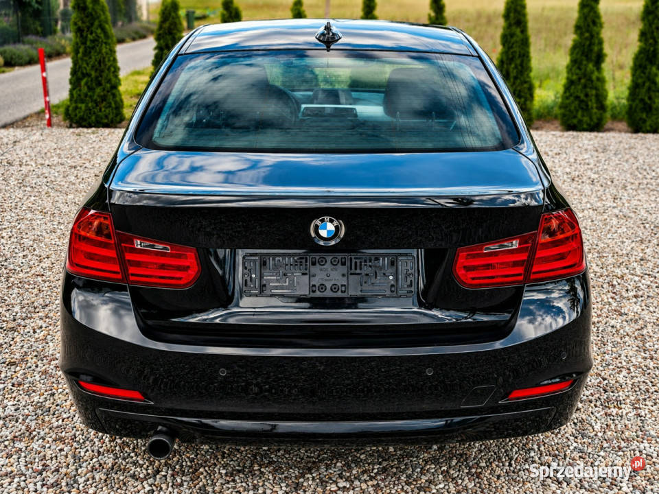 BMW 320 F30F31 2012 255000km Sadlno