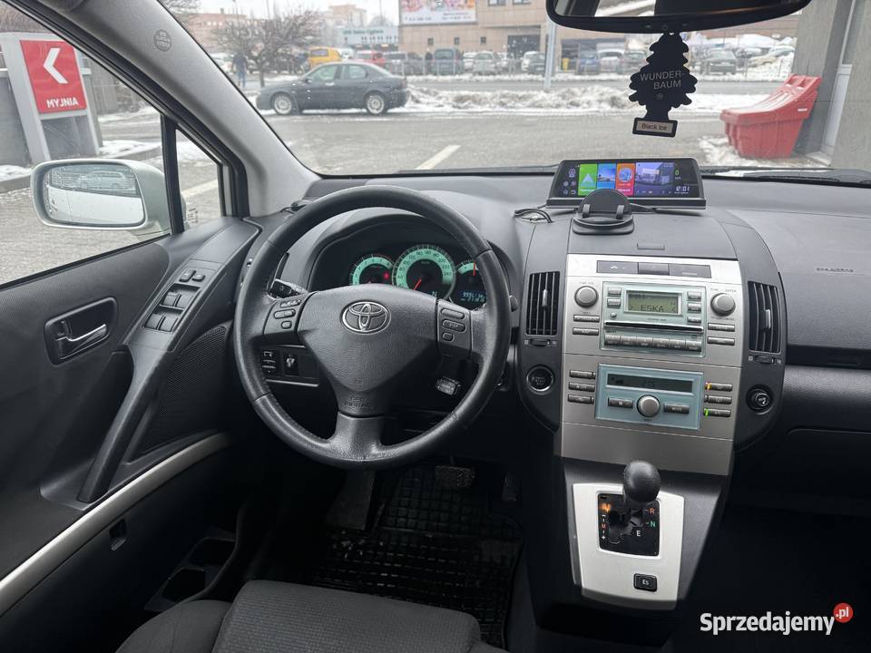Toyota Corolla Verso 18 VVTI Automat 7 osobowa nieuszkodzony łódzkie