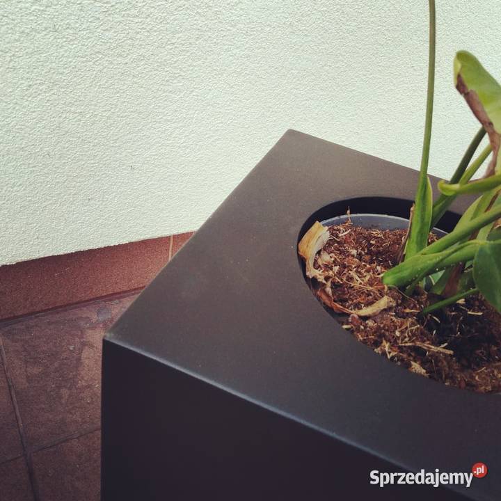 Doniczka metalowa nowoczesna Belsoo