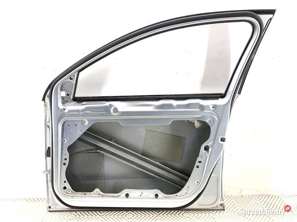 DRZWI PRAWY PRZÓD LA7W VW PASSAT B7 Kombi 1015