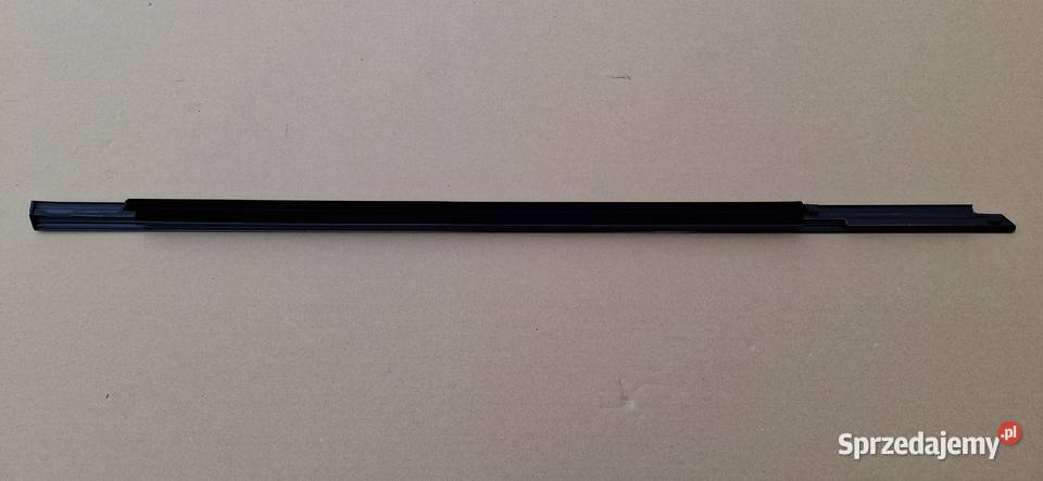 MERCEDES GLC X253 W253 LISTWA ZGARNIAJĄCA DRZWI sprzedam