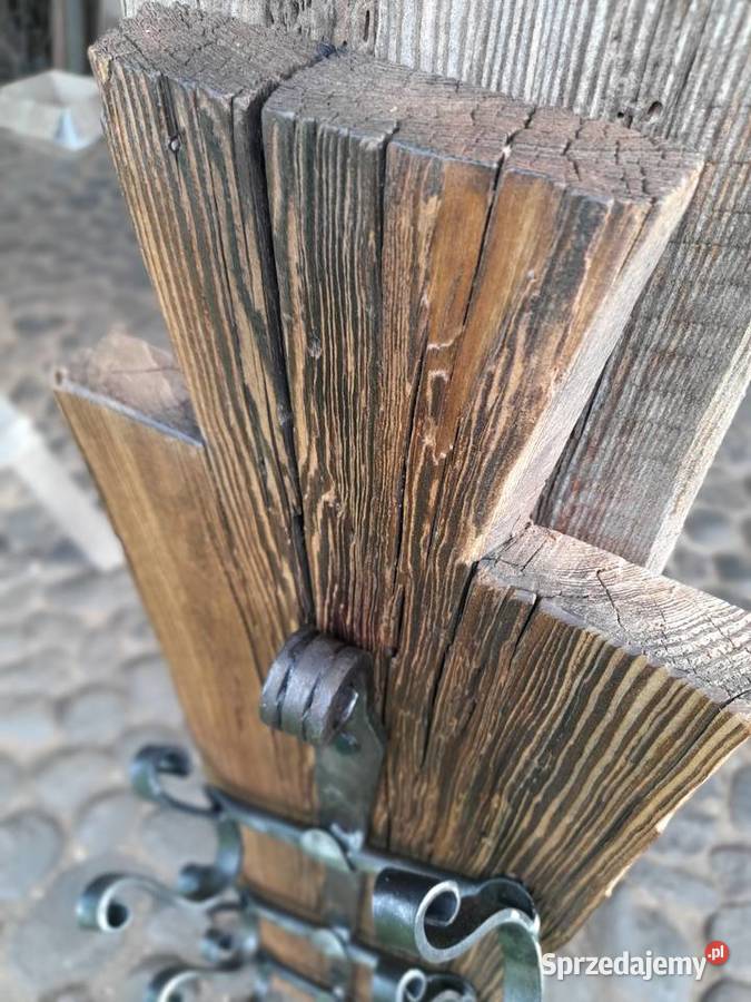 Półka na wino na starej kowalskiej zawiasie Kamieńczyk sprzedam