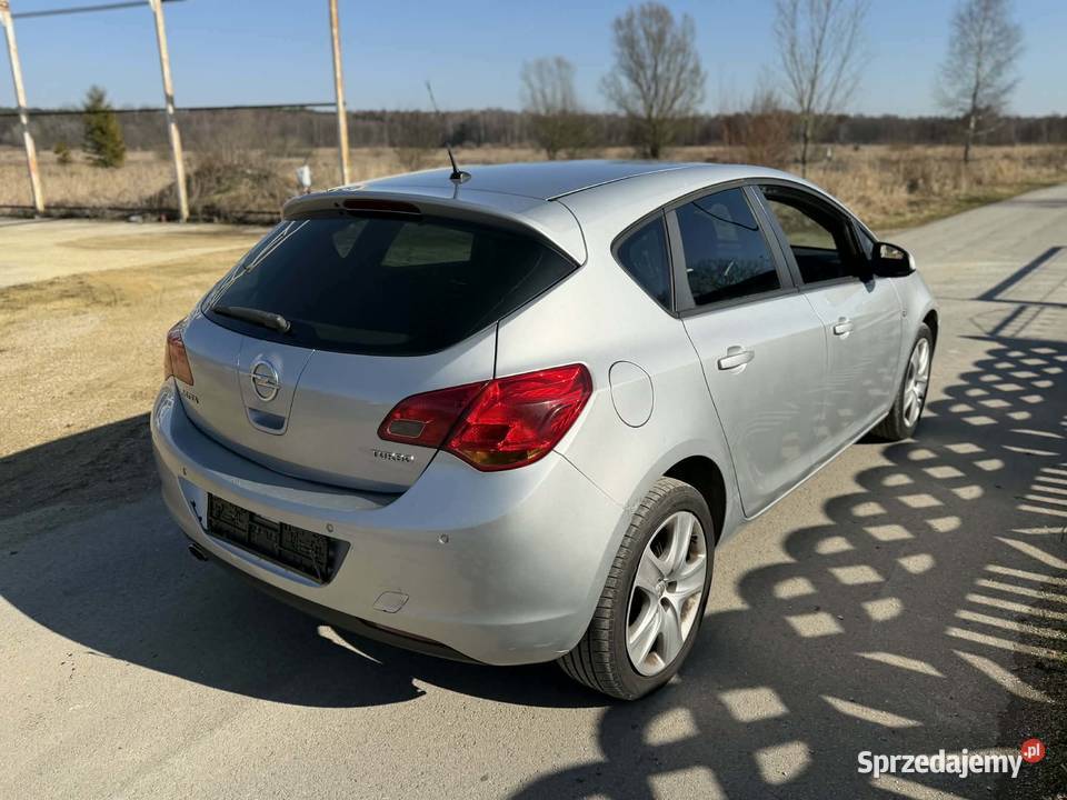 Sprzedam opel astra 14 turbo 140 Morawica