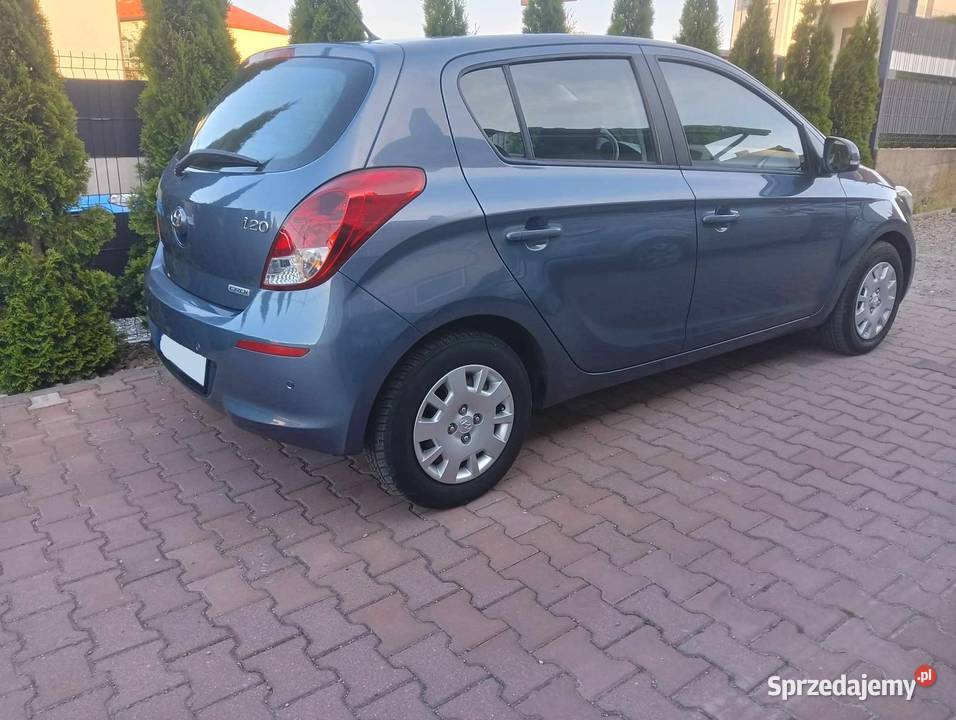 HYUNDAI I20 11 CRDI 4L 100 4/5 Szarów sprzedam
