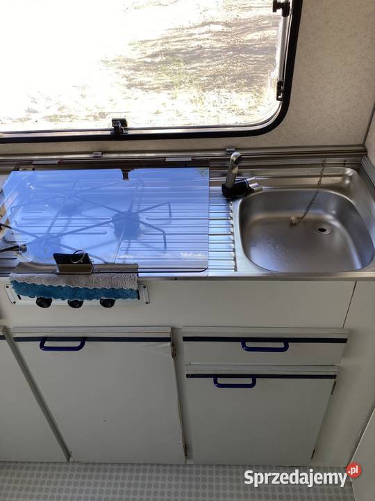 Przyczepa z przedsionkiem zarejestrowana świętokrzyskie Kielce