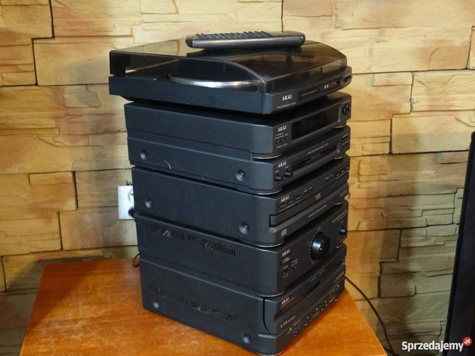 Wieża Akai gramofon pilot mocna i sprawna Jasło