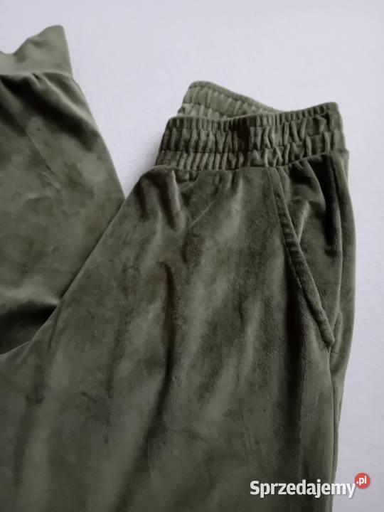 Dresy welurowe Warszawa