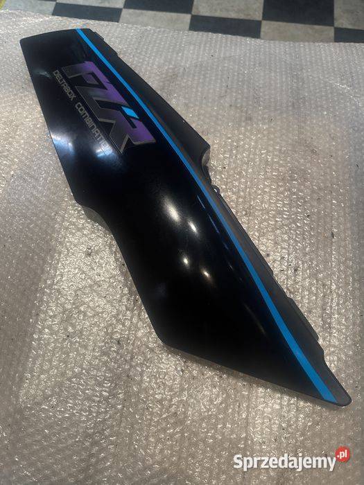 Osłona tylna prawa Yamaha FZR 600 Ogon Zadupek Pozostałe Poznań