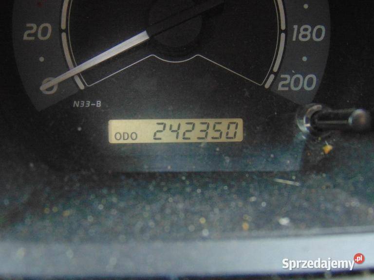 TOYOTA HILUX 2010 249400 ccm 144