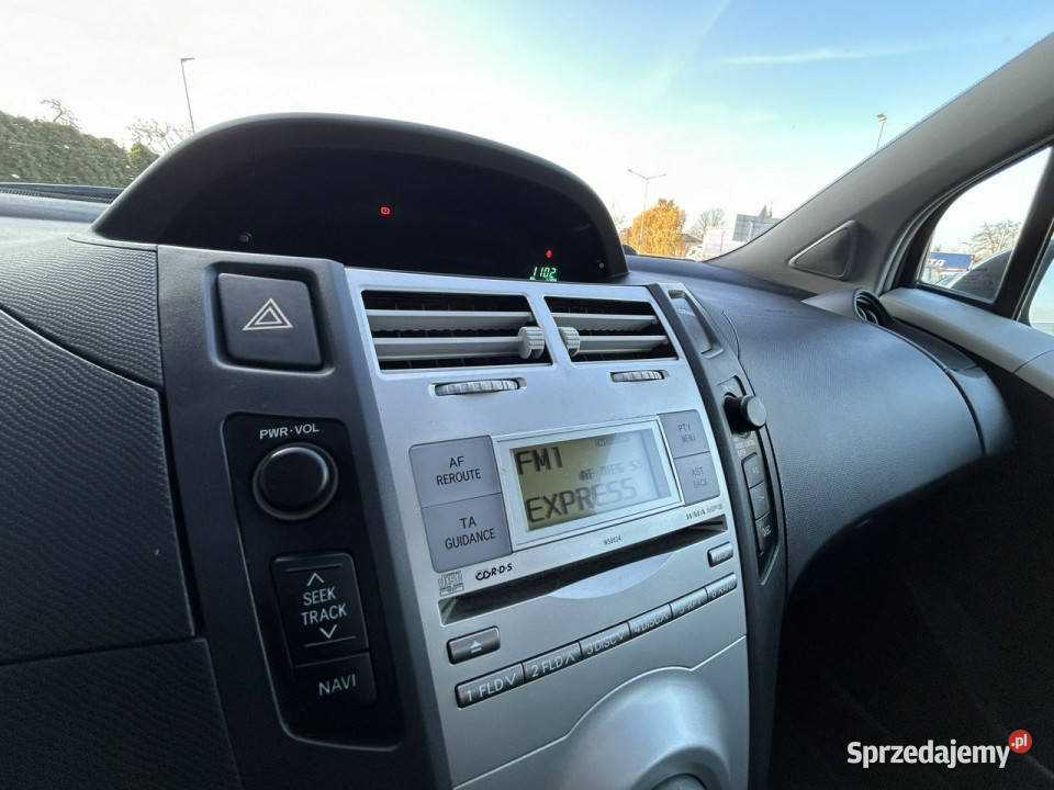 Toyota Yaris klimatyzacja benzynka manual Żory sprzedam