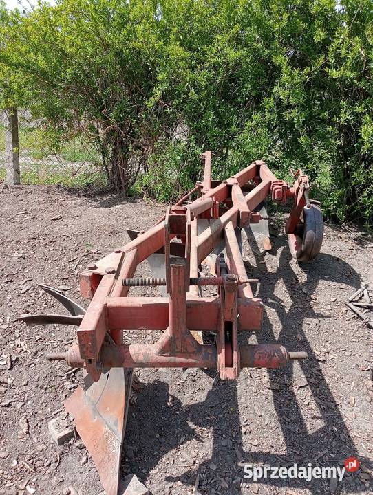 Pług zagonowy 4 skibowy UNIA Turew