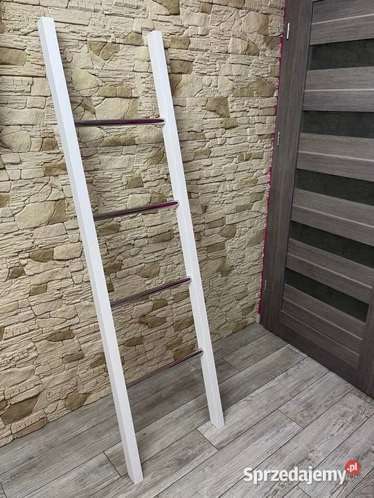 Drabinka drewniana na ręczniki biały mat połysk Dębica