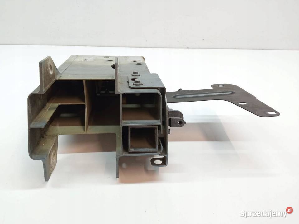 OSŁONA STREFA ZGNIOTU PRAWY PRZÓD V90 31386947 sprzedam