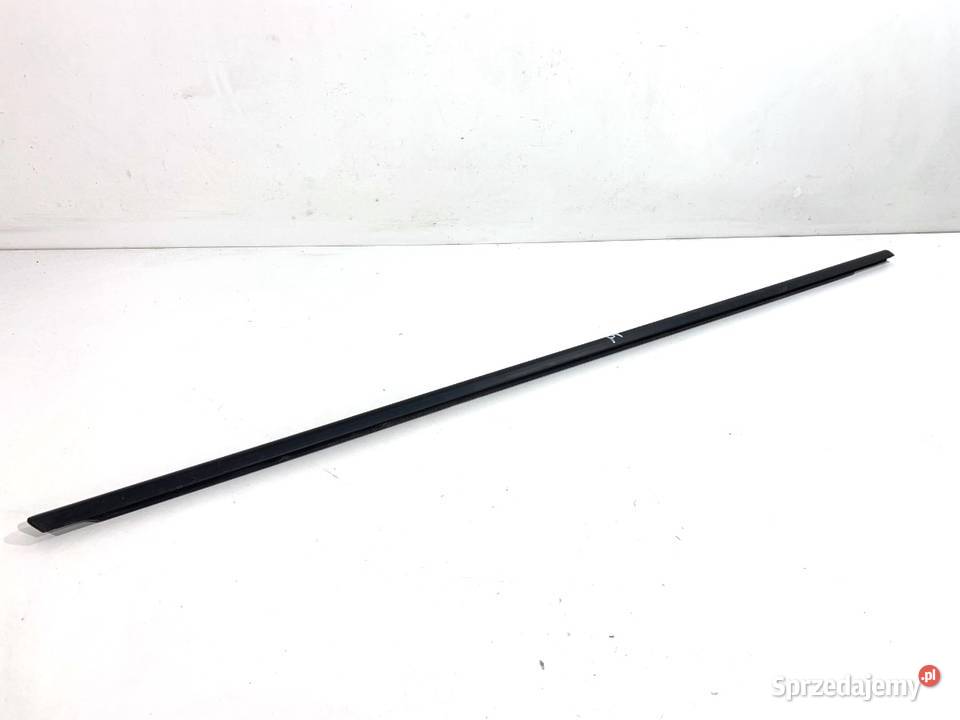 LISTWA ZGARNIAJĄCA TYŁ PRAWY BMW F30