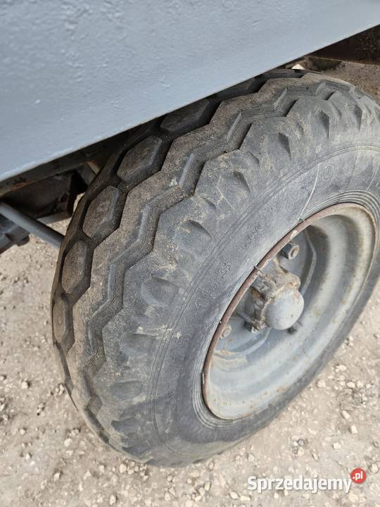 Rozrzutnik obornika dwuosiowy nieuszkodzony Proszowice sprzedam