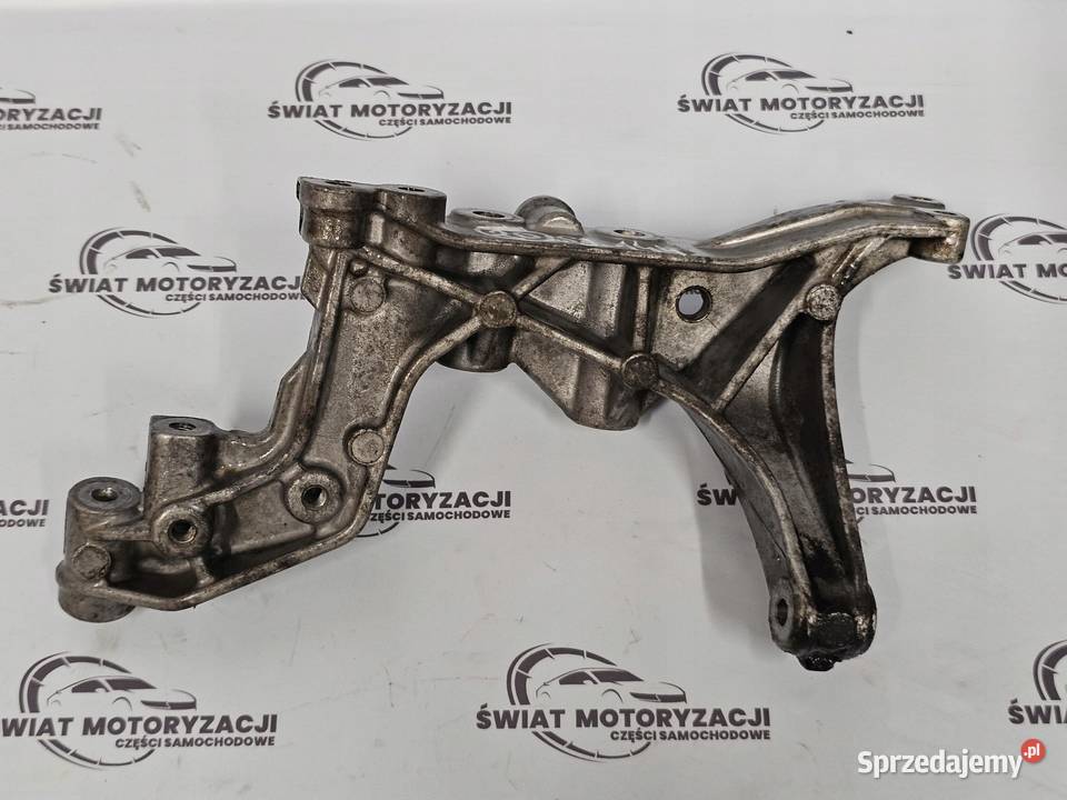 MERCEDES W212 18 B CGI 271860 łapa silnika sprzedam