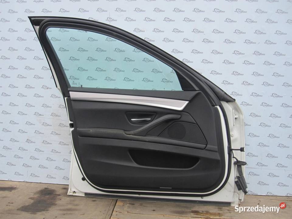BMW F10 LIFT drzwi lewe przód