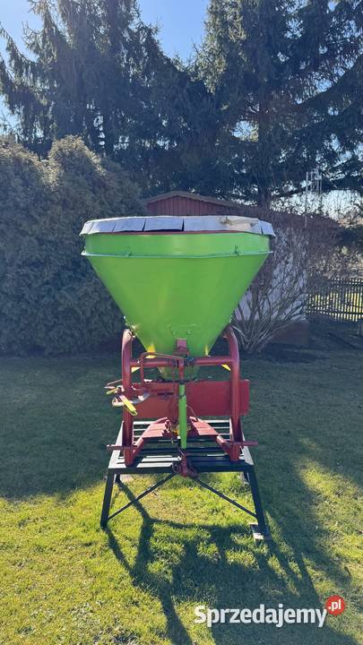 ROZSIEWACZ nawozu " LEJEK "