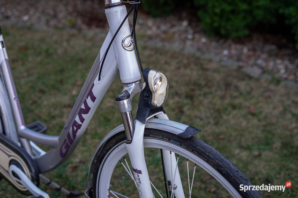 Giant Ultimo rower miejski biały M 28 7 biegów Kluczbork