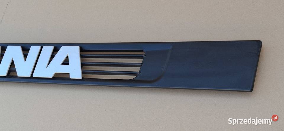 SCANIA TORPEDO GRILL ATRAPA EMBLEMAT LISTWA