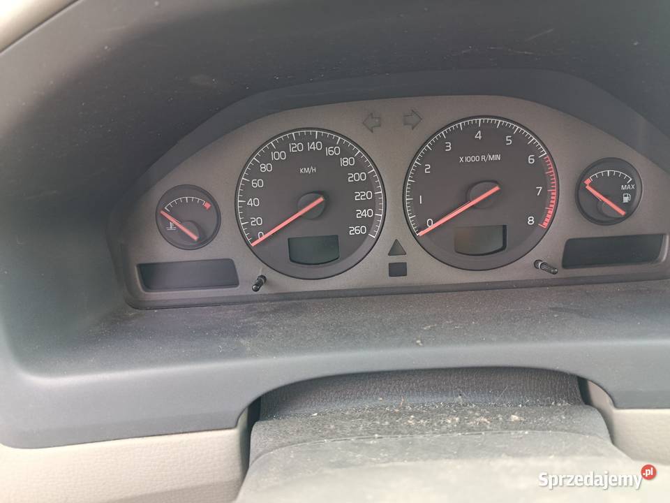 Volvo V70 24 2001 r dawca części wielkopolskie