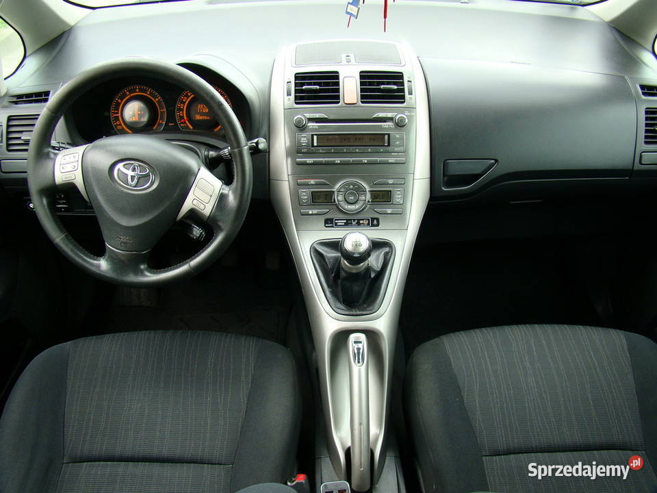 Ładna Toyota Auris 16Ben z LPG 5 Drzwi 291000km mazowieckie Gostynin