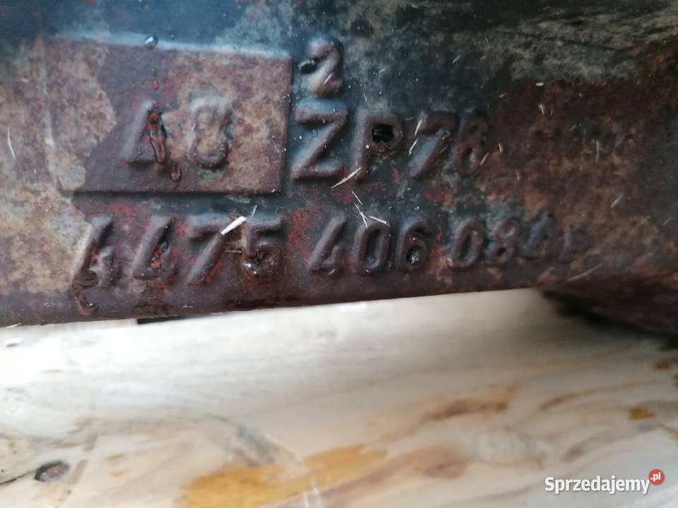 Obudowa mostu Deutz Agrotron 80 90 105 106 110 Zajęczniki