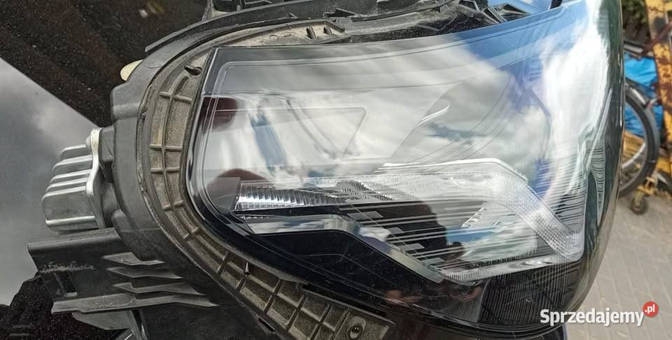 Lampa przod prawa BMW G42 Poznań
