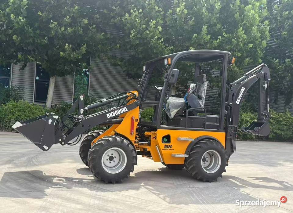 Nowa Koparkoładowarka BK3000KL Najlepszy Sprzęt Wrocław