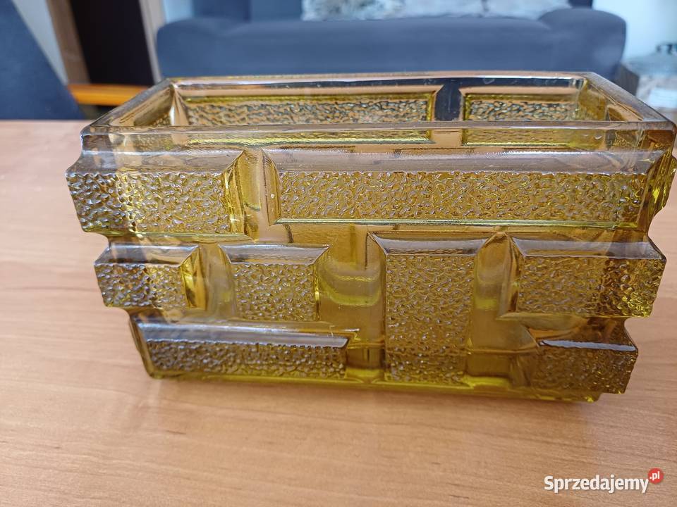 Stara waza CubekostkaKamenicky Senov Lekki Porcelana i szkło