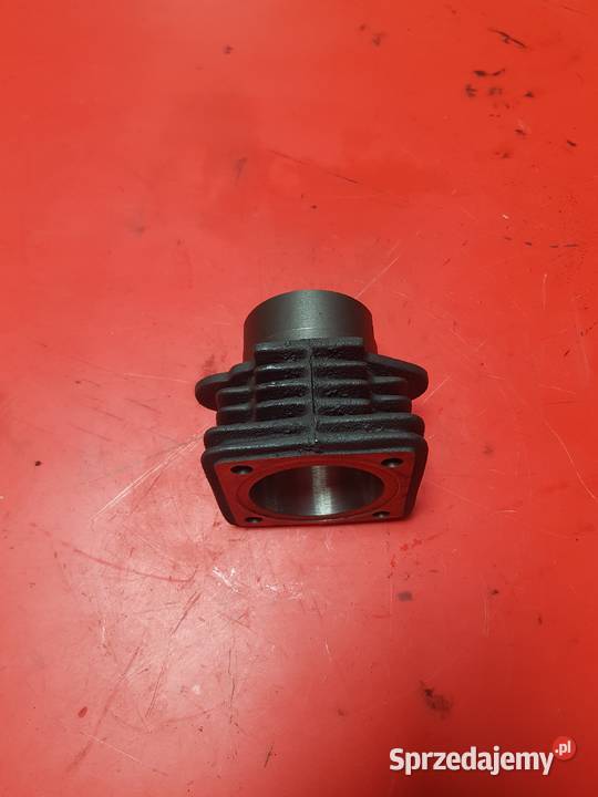 50409010 Cylinder sprężarki ciągnik URSUS C360