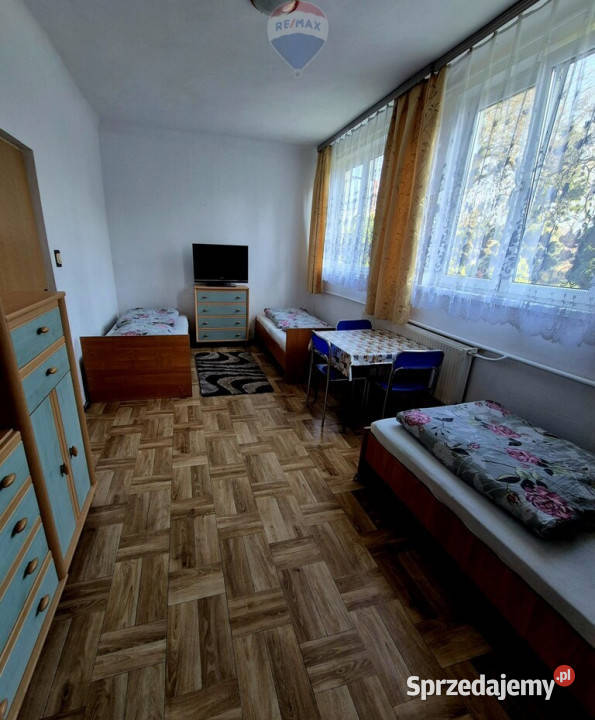 Hotel pracowniczy i sklep Guzów gm Wiskitki mazowieckie