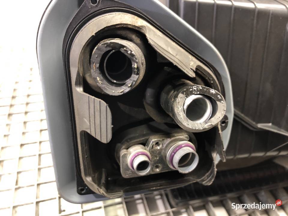 NAGRZEWNICA KOMPLETNA KOMBAJN BMW G30 6997030