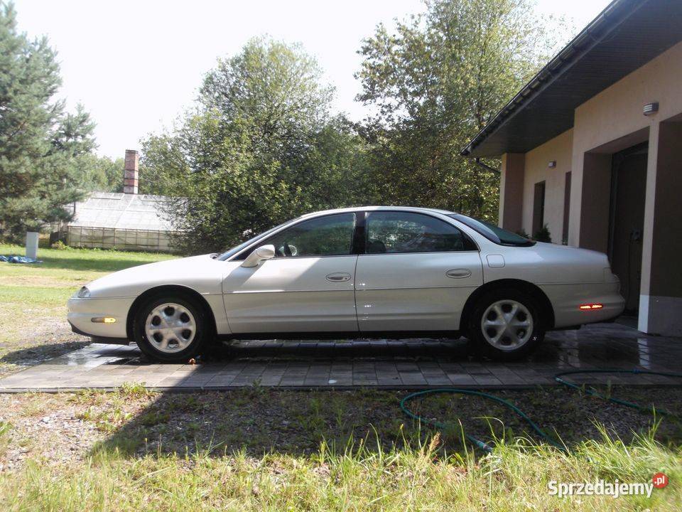 Oldsmobile Aurora Pabianice