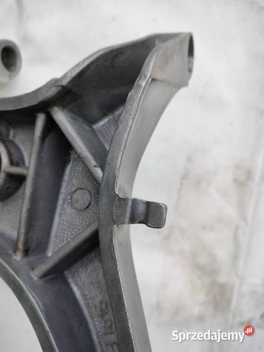 Nóżki centralne do MZ ETZ 150 Konin