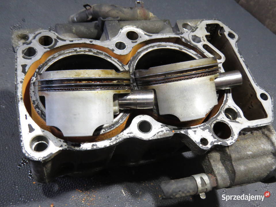 SUZUKI BURGMAN 650 05 cylinder tłok pierścienie Przepustnice Warszawa